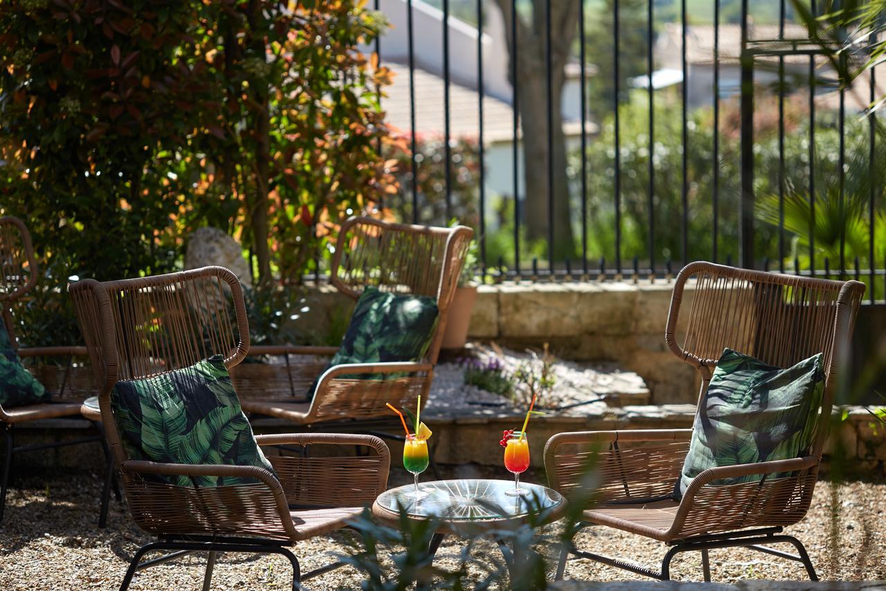Hotel Saint-Alban Nézignan-lʼÉvêque 외부 사진